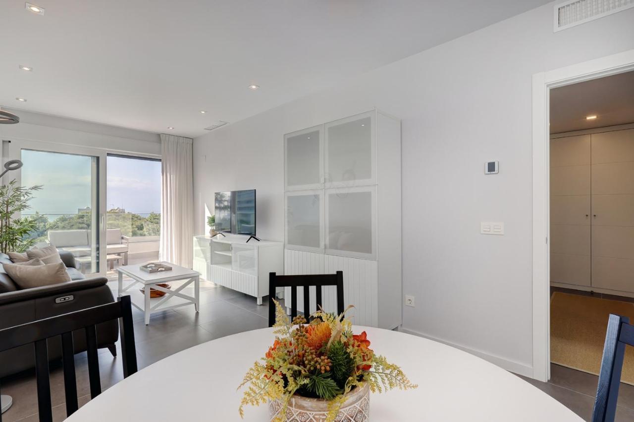 Apartment Brand New With Pool And Sea View In *