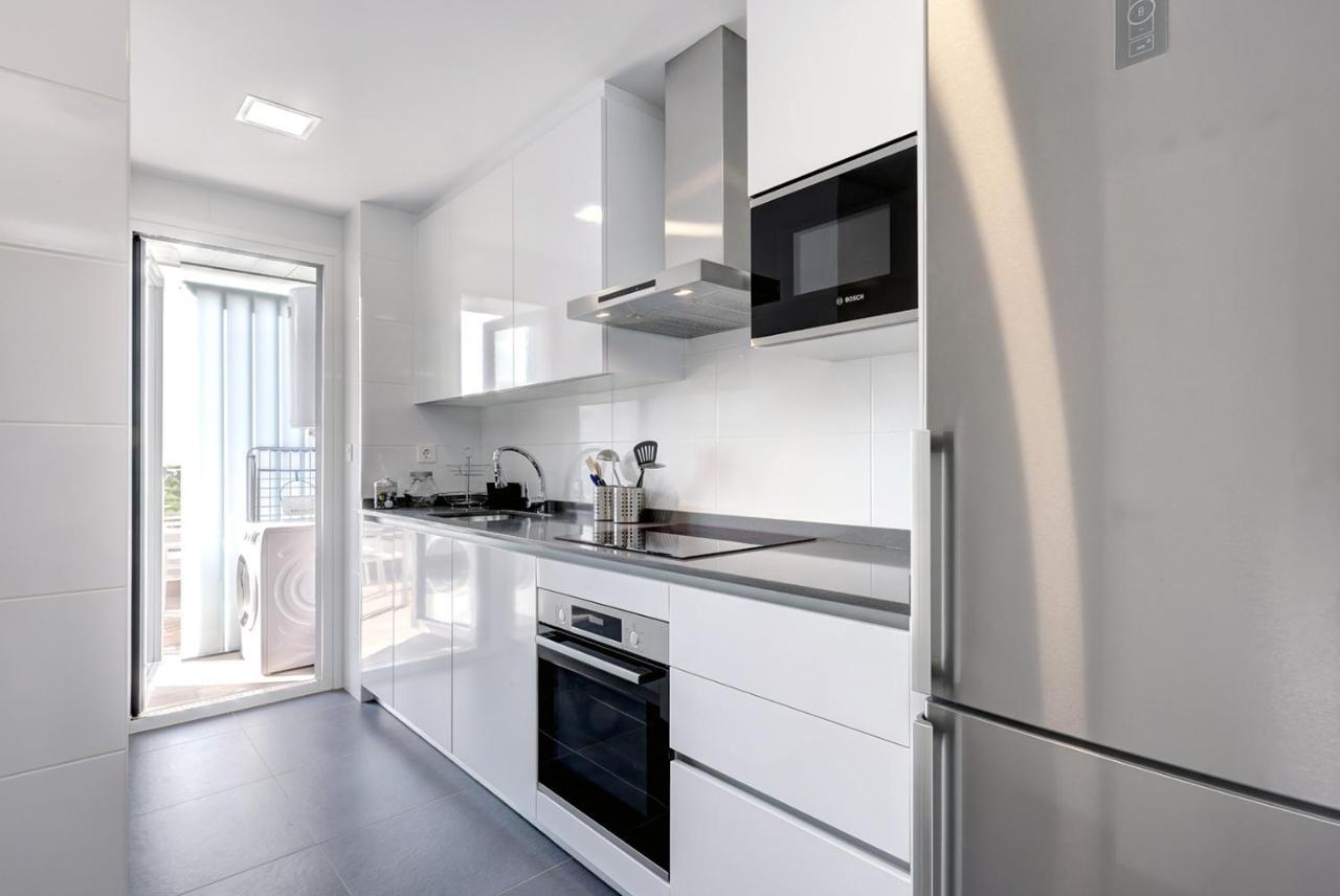 Brand New With Pool And Sea View In Apartment *