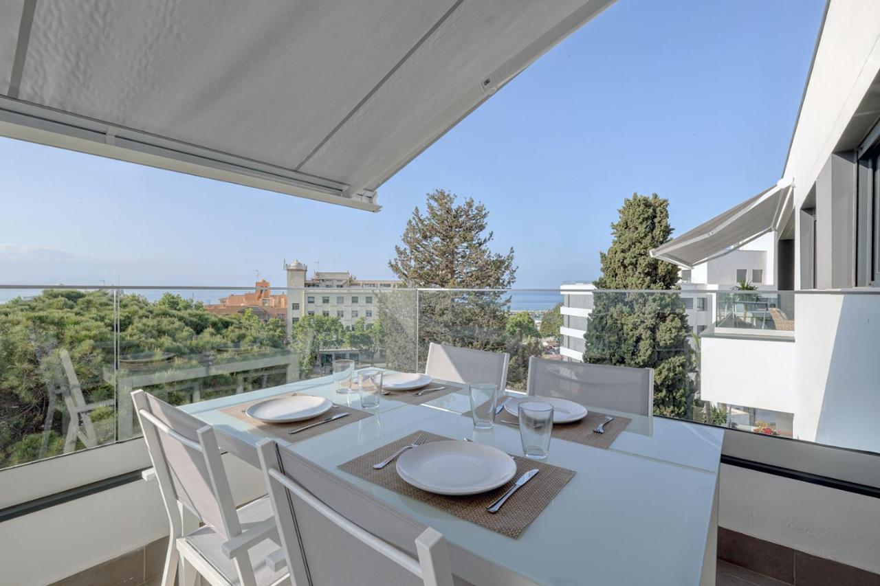 Brand New With Pool And Sea View In Apartment Marbella