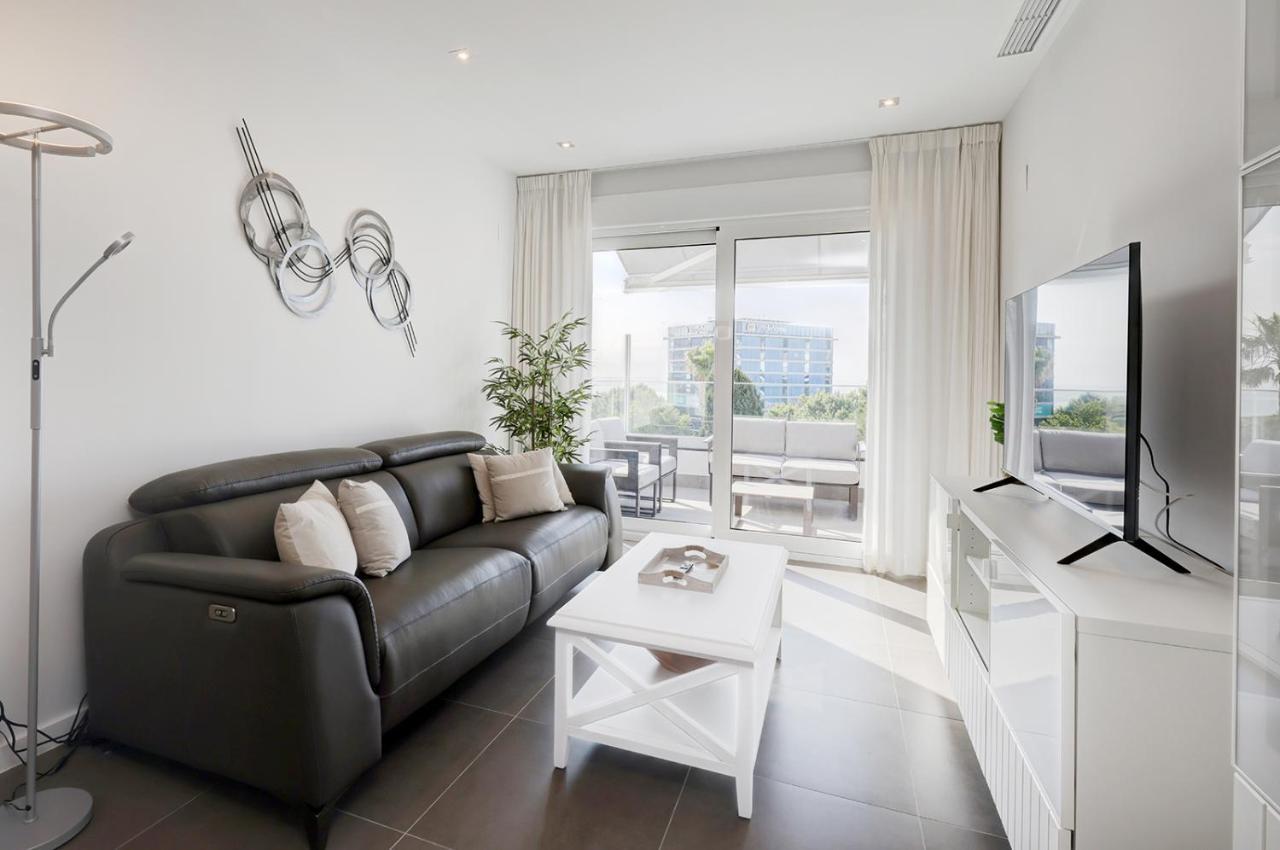 Apartment Brand New With Pool And Sea View In Marbella