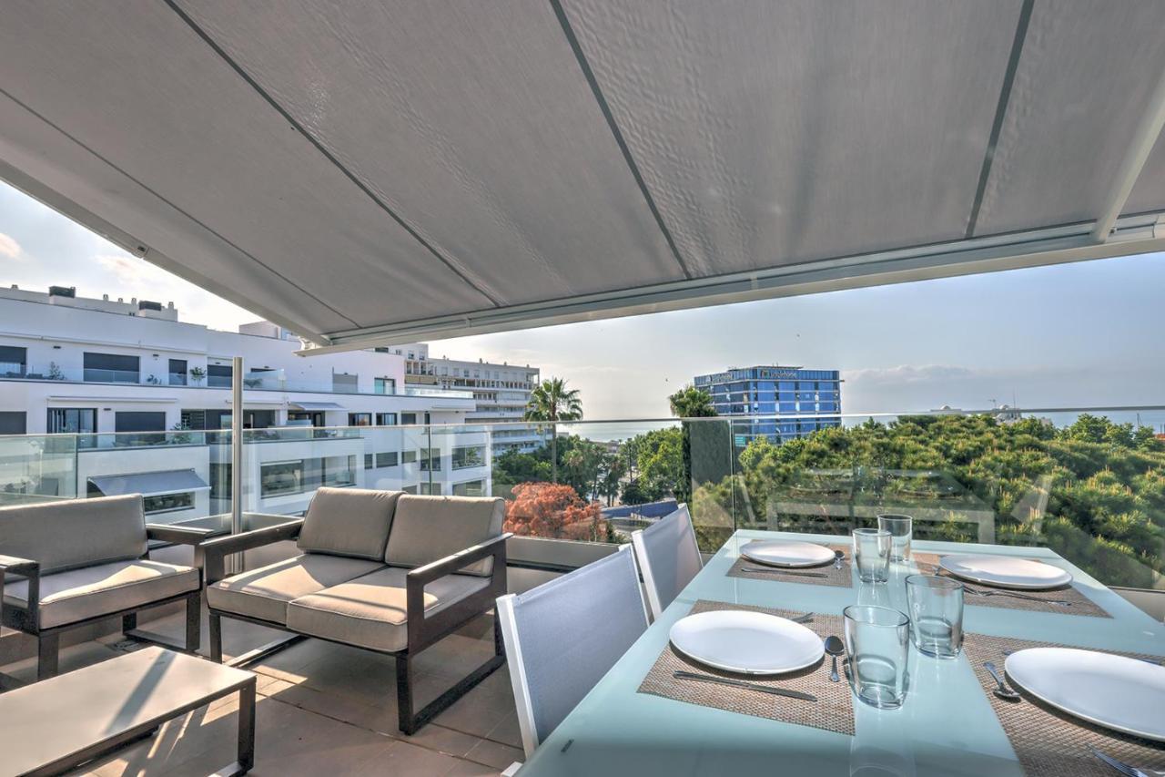 Brand New With Pool And Sea View In Apartment